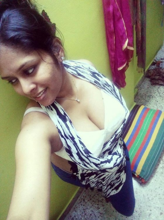 Desi Big Boobs Doctor 160 Nude Pics Leaked by Ex Lover (39).jpg