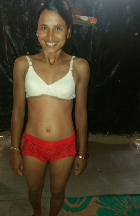 Young Nepali Baudi Nude Pics (5).jpg