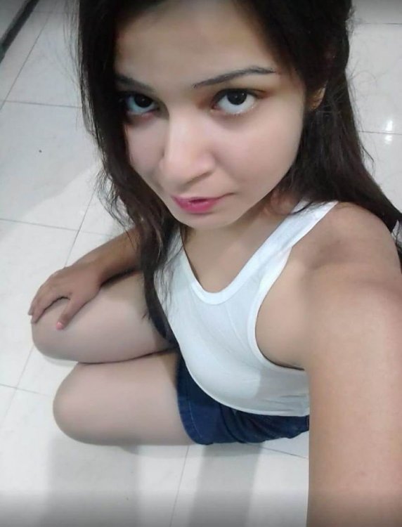 Desi Young Attractive Yoga Teaches Nude (9).jpg