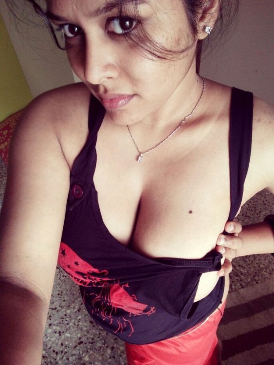 Desi Big Boobs Doctor 160 Nude Pics Leaked by Ex Lover (36).jpg