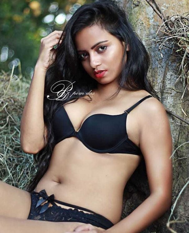 Bengali Erotic Model Pom Das (31).jpg