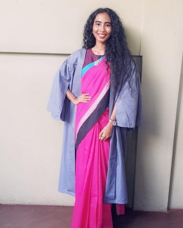 jayani_sheranthi_dewage-18032021-0018.jpg.2e2cf66c9c1c63bad888835752128447.thumb.jpg.5abfb9c024a99fa44c8226f2ecdc5c4f.jpg