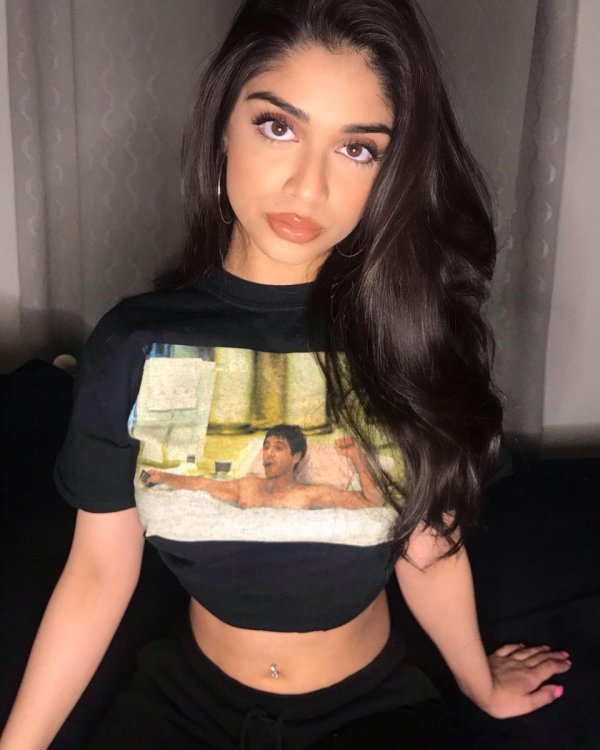 Priyanka Ares onlyfans collection ? - Onlyfans Exclusive Leaks 💎 - DropMMS