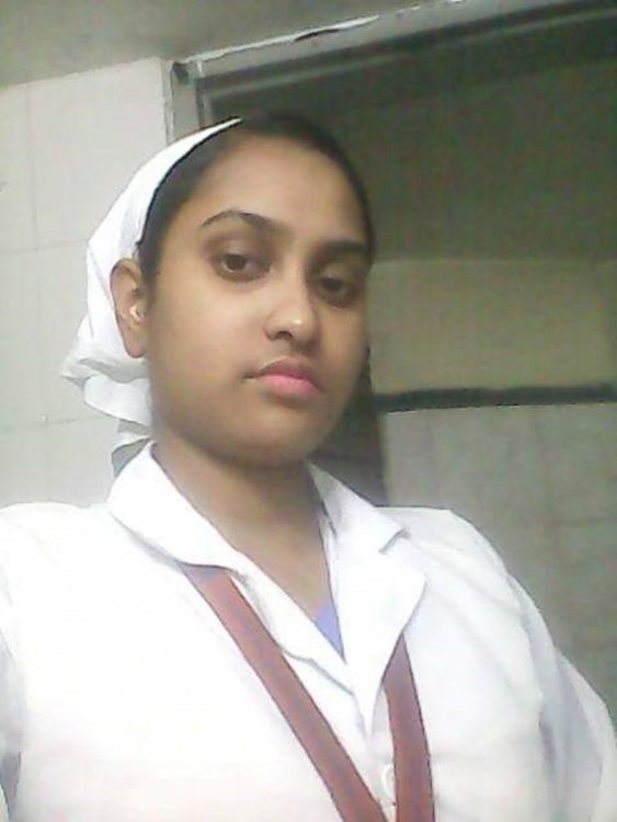 Hot Mallu Nurse Special photos for boyfriend leaked - Desi Old Pictures