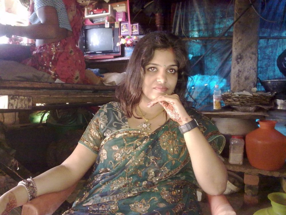 Alluring Booblicious Lady RMZ 08.jpg