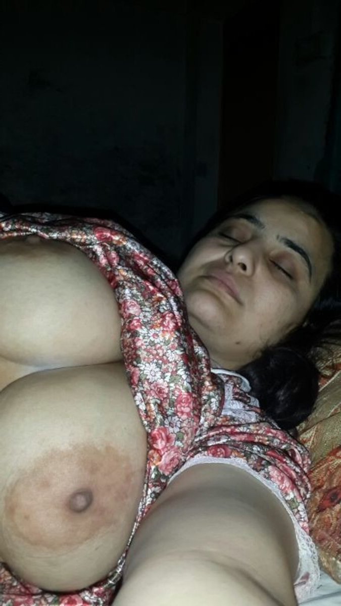 Big boobs pakistani aunty
