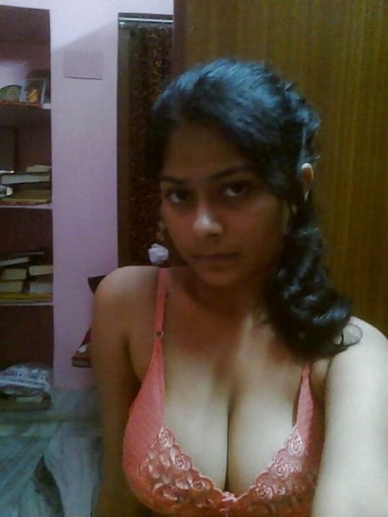 8_8373772.jpg