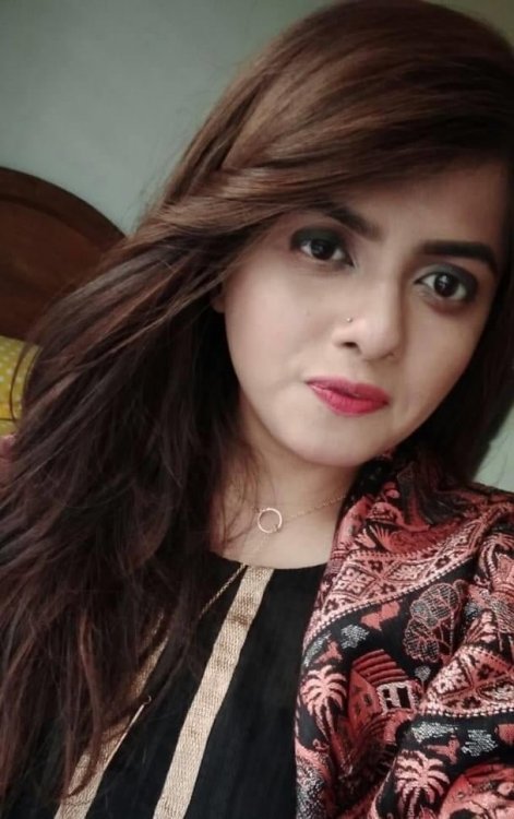 Desi Cute Babe Pic 17.jpg