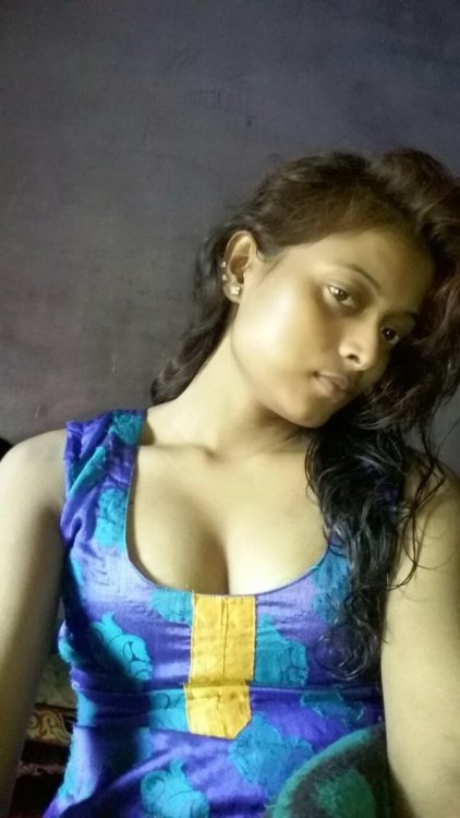 Horny Young Girl 007.jpg
