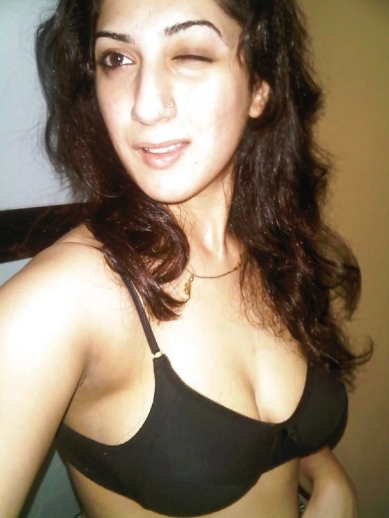 FF_BustyBPaki (79).jpg