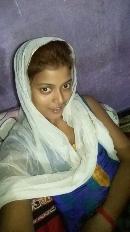 Horny Young Girl 012.jpg