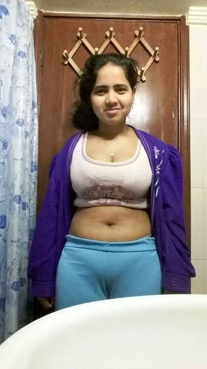 Indian aunty with big boobs - 15416930-207662209689178-953440624-n.jpg