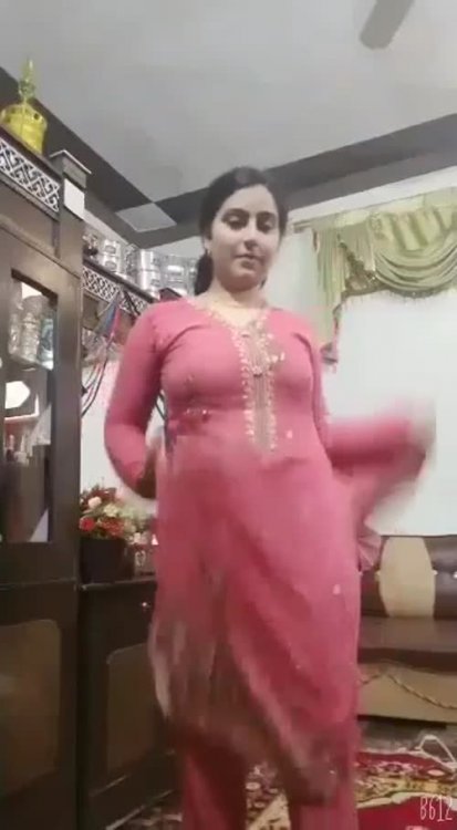 775281.jpg